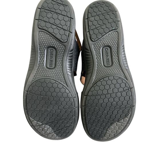 Cobb Hill 9M Black Laser Cut Leather Closed Heel Back Zip Thong Sandals - Picture 5 of 8